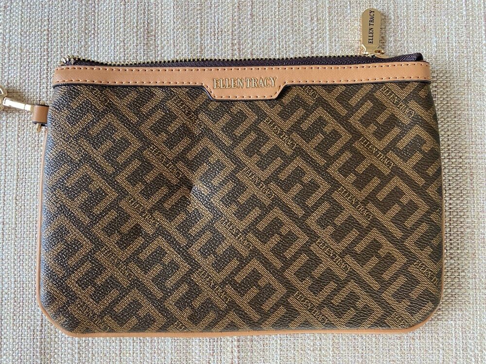ELLEN TRACY Signature Collection Classic Wristlet Bag